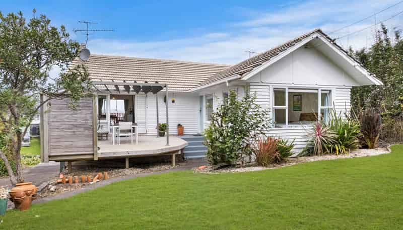 261 West Tamaki Road, Waiotaiki Bay