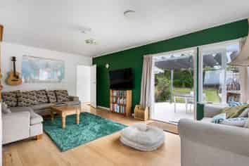 261 West Tamaki Road, Waiotaiki Bay