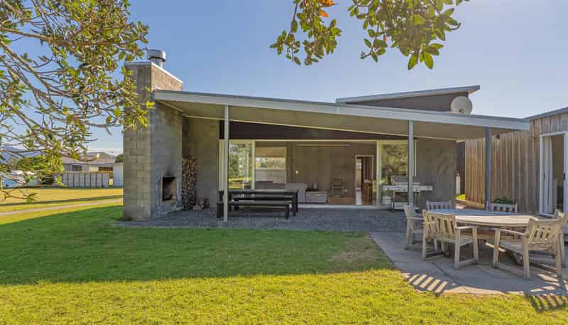  111 Kauri Crescent, Matarangi