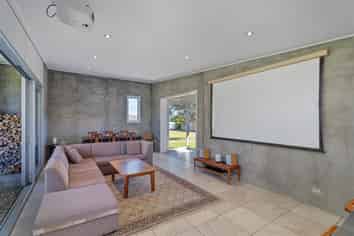  111 Kauri Crescent, Matarangi