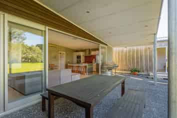  111 Kauri Crescent, Matarangi