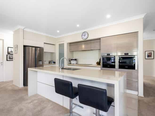 42 Mortlake Heights, Pyes Pa