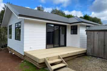 64 Austin Road, Maunu
