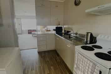 4/28 Kauika Road West, Avenues