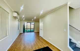 1/2 Cameron Street, Papakura
