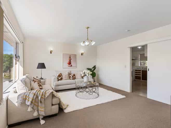 2/69 Titirangi Road, New Lynn