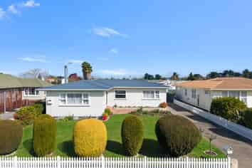 15 Caxton Street, Onekawa