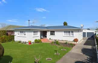 15 Caxton Street, Onekawa