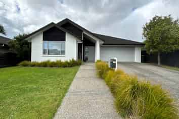 5 Moores Road, Silverdale