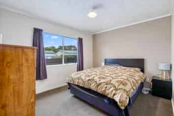 6 Athena Grove, Highbury