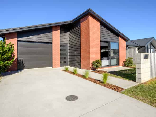 8 Friesian Way, Papamoa