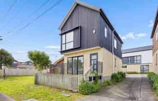 1/11 Karamu Street, Te Atatu Peninsula