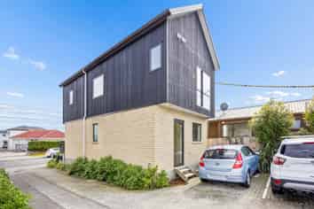 1/11 Karamu Street, Te Atatu Peninsula