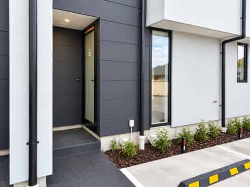 15/55  Opawa Road , Waltham