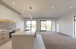 2/3 Harrowfield Drive, Harrowfield