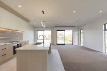 2/3 Harrowfield Drive, Harrowfield