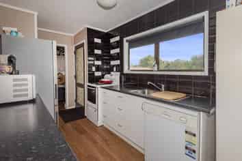 36 Thomas Street, Tikipunga