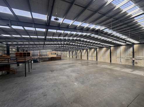 1,577sqm Cost-effective Warehouse/Workshop