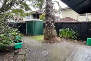 4/135 Bucklands Beach Road, Bucklands Beach