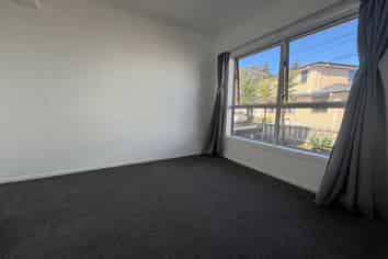 2/270 East Coast Road, Forrest Hill