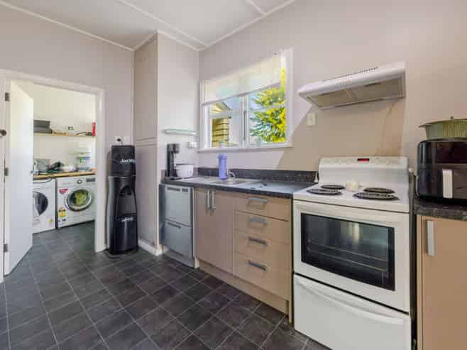 906 Tamatea Place, Mahora