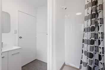 6/7 Eden View Road, Sandringham