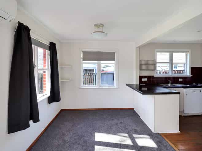 1 Field Street, Silverstream