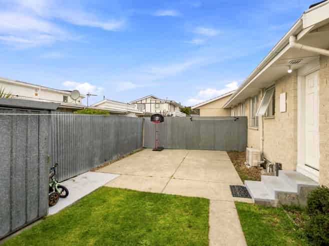 1/654 Cashel Street, Linwood