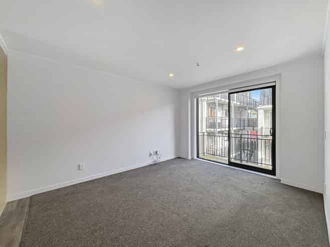 9D/16 Constable Street, Newtown