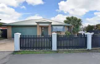 1 Sandholm Close, North New Brighton