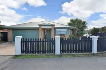1 Sandholm Close, North New Brighton