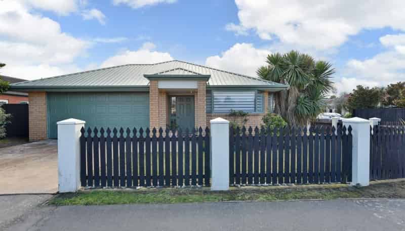 1 Sandholm Close, North New Brighton
