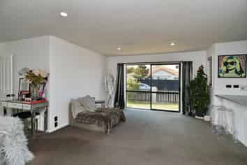 1 Sandholm Close, North New Brighton