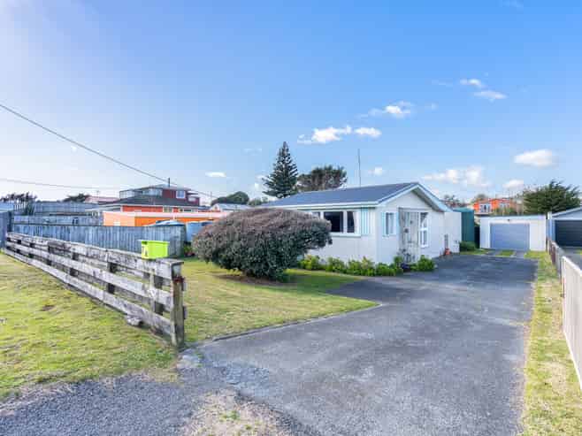 76 Park Avenue, WAITARERE BEACH