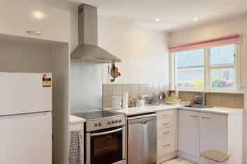 2/15 Jeffreys Rd, Fendalton