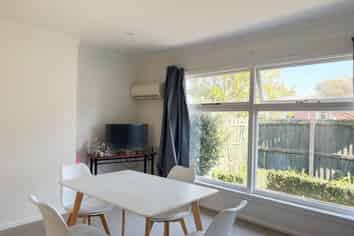 2/15 Jeffreys Rd, Fendalton