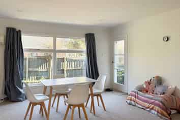 2/15 Jeffreys Rd, Fendalton