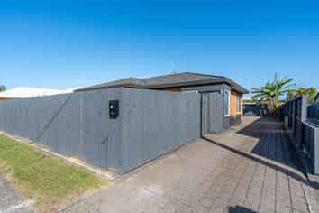 45a Sandwich Road, Saint Andrews