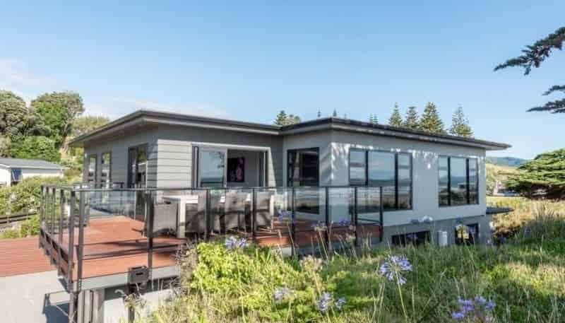 23 Groves Rd, Raumati Beach