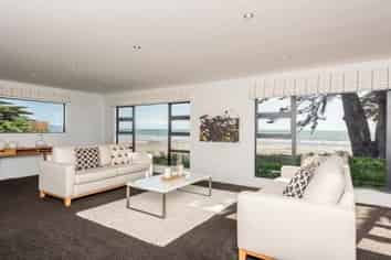 23 Groves Rd, Raumati Beach
