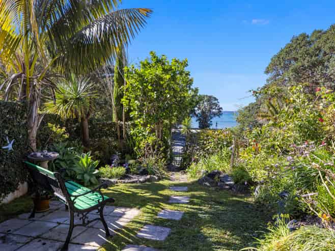1 Moana Terrace, Snells Beach