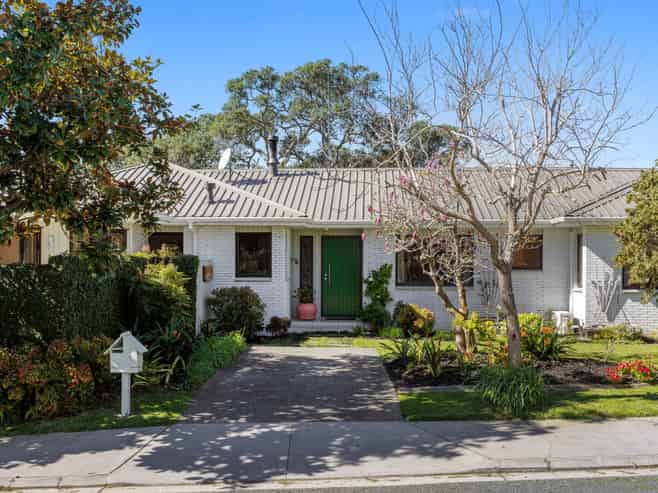 1 Moana Terrace, Snells Beach