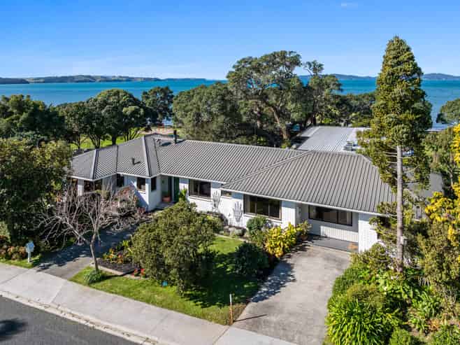1 Moana Terrace, Snells Beach