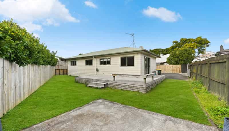 24B Livingstone Avenue, Nawton