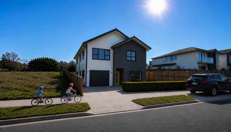 4 Star Cross Road, Karaka