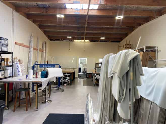 Showroom/Warehouse