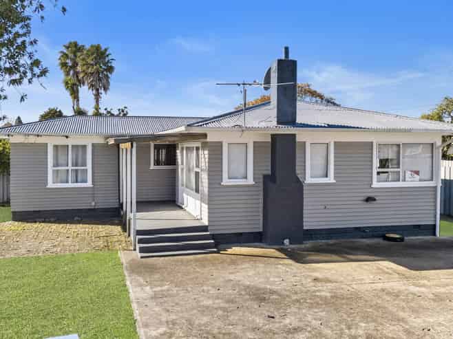 134 Gloucester Road, Manurewa
