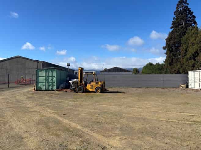 Bruce Road Storage Business & Freehold Opportunity