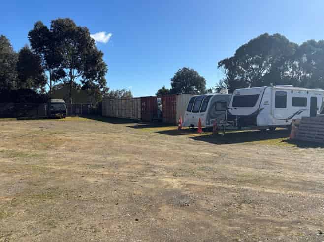 Bruce Road Storage Business & Freehold Opportunity