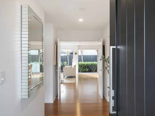 95A Edgeware Road, Saint Albans
